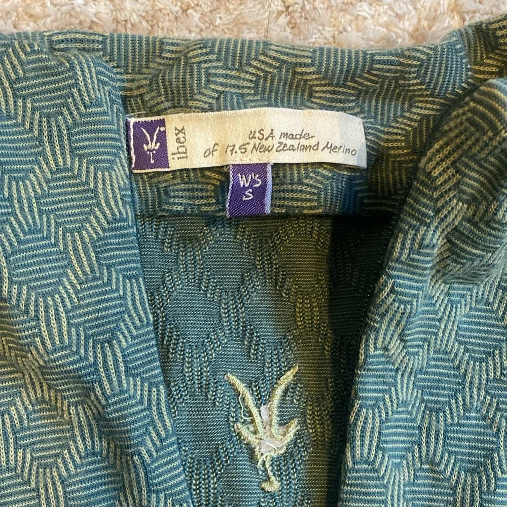Ibex Half Zip 100% Merino Wool Sweater - Picture 2 of 4
